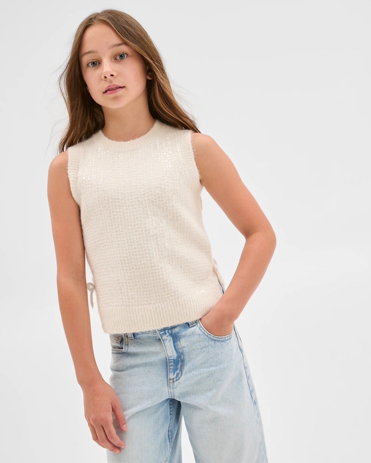 320_72097427_3+320T7209