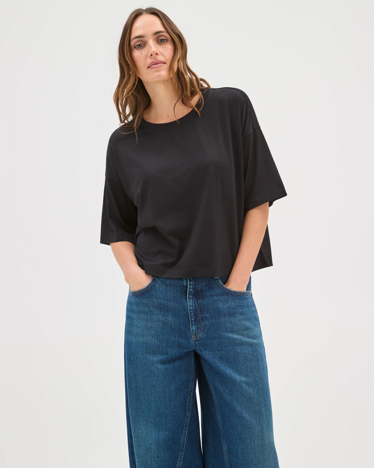 Boxy Crew Neck T-Shirt - Black 2 of 5