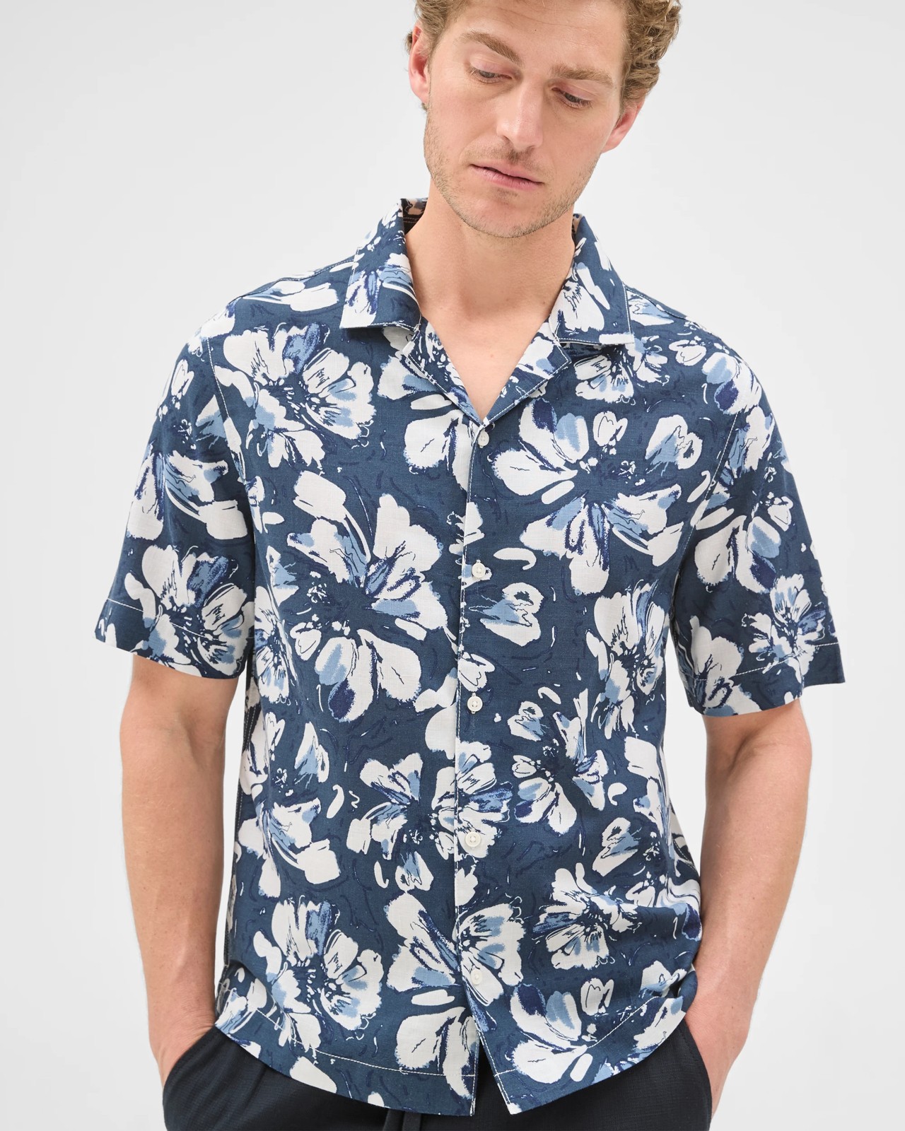 Preview Resort Short Sleeve Floral Shirt - Navy 2 of 6