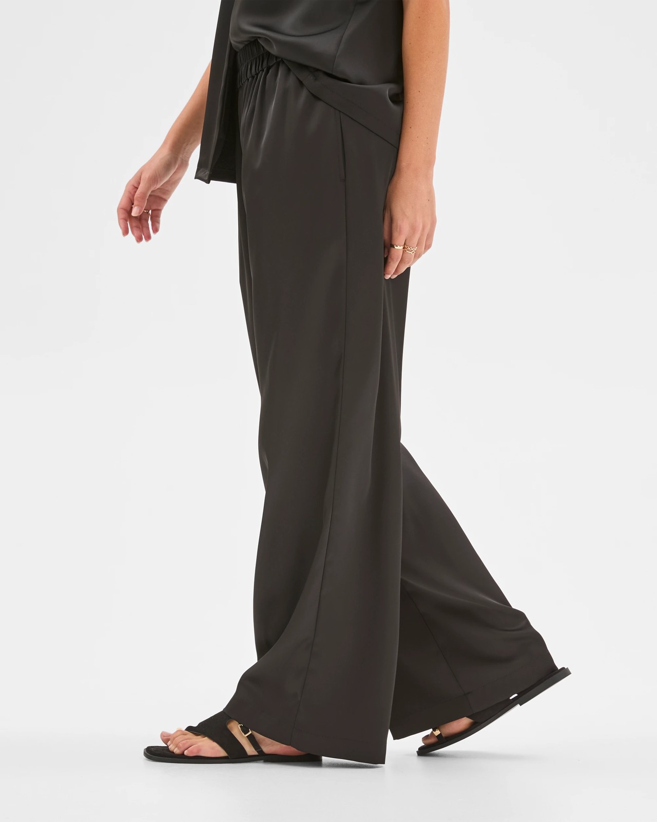 Preview Satin Pants 4 of 6
