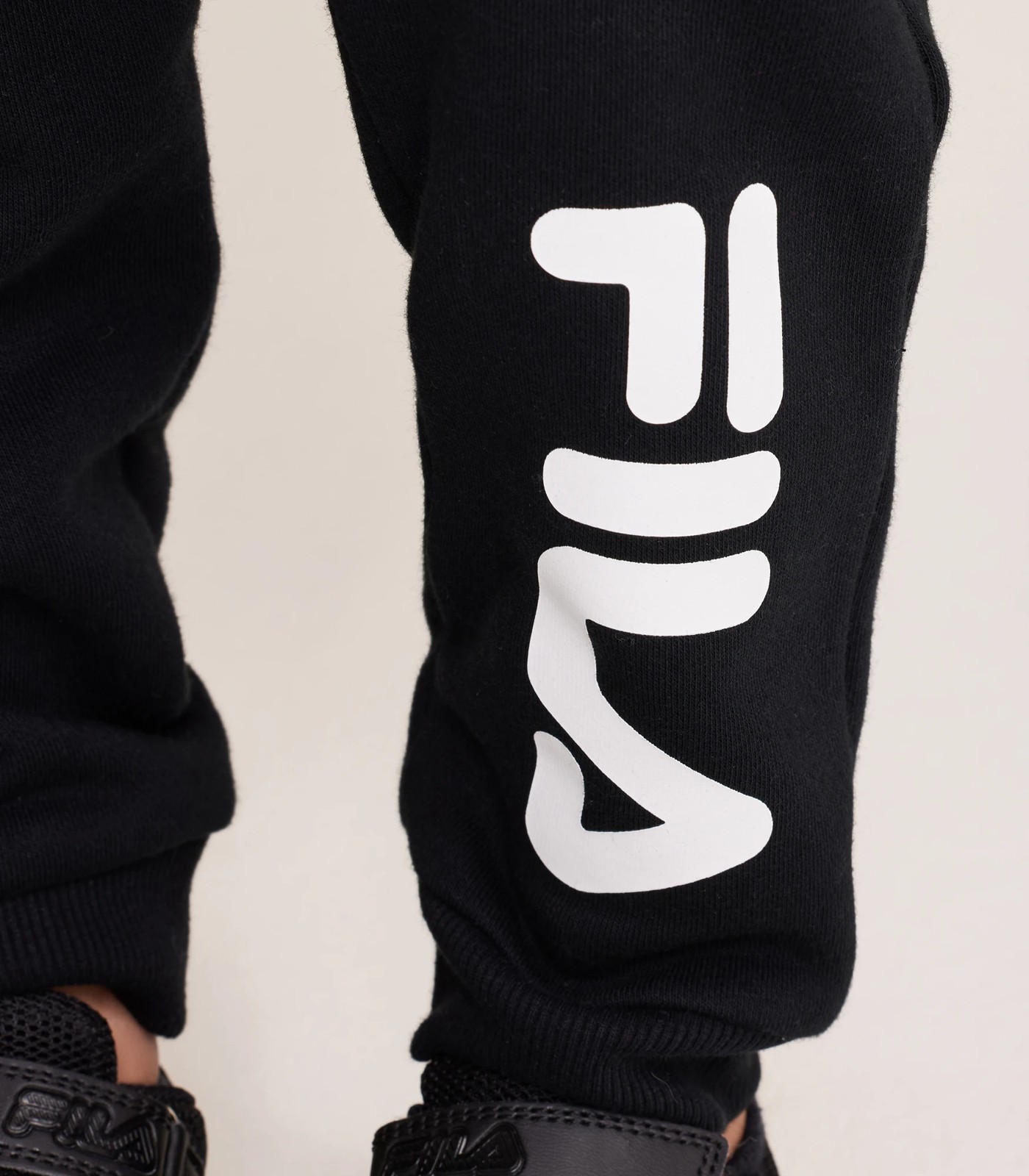 Fila classic shop basic pants black