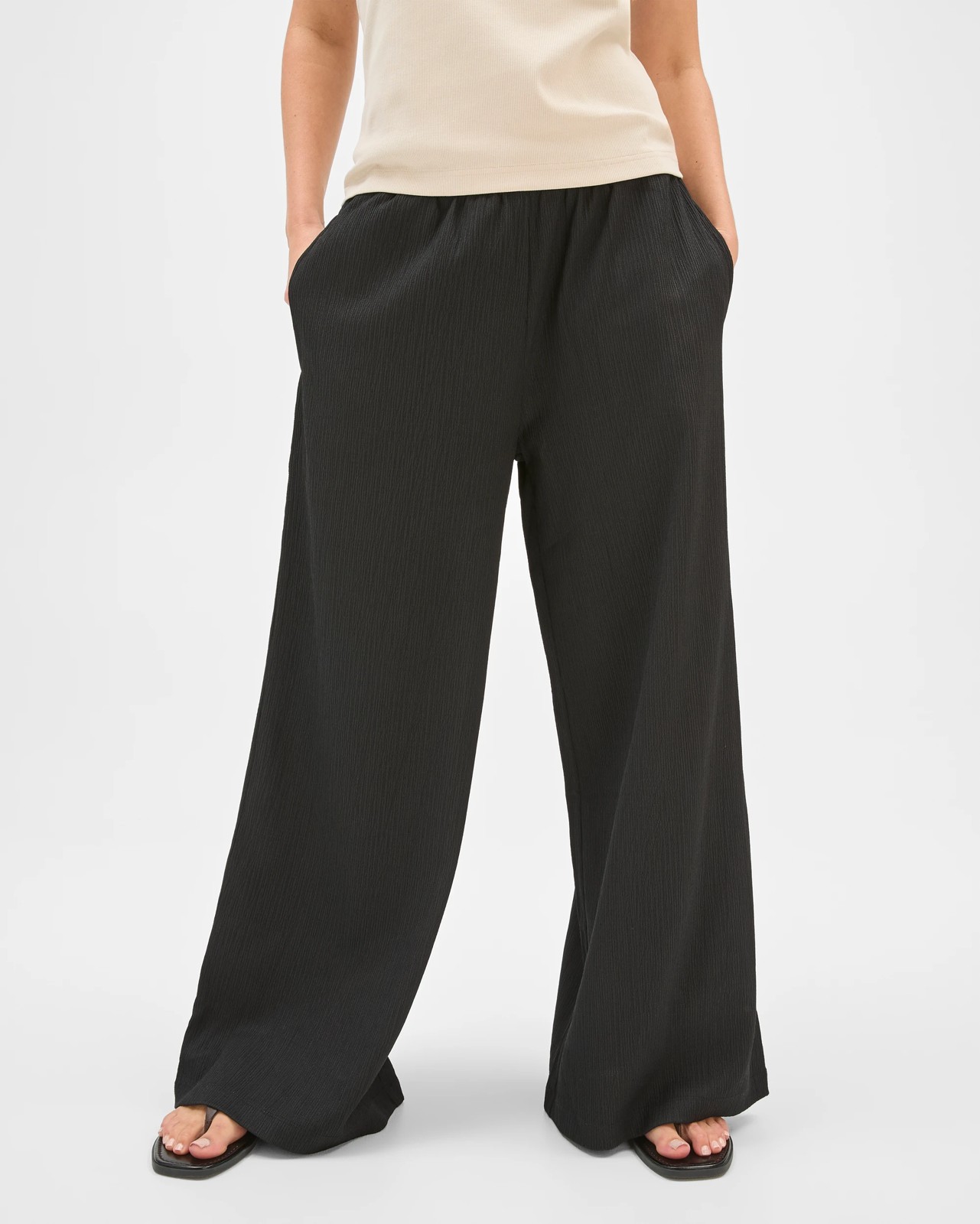 Pull On Textured Wide Leg Pants - Black 2 of 5