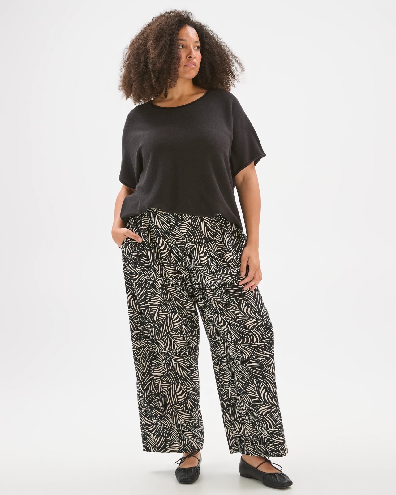 Plus Size Tie Front Pants 3 of 6