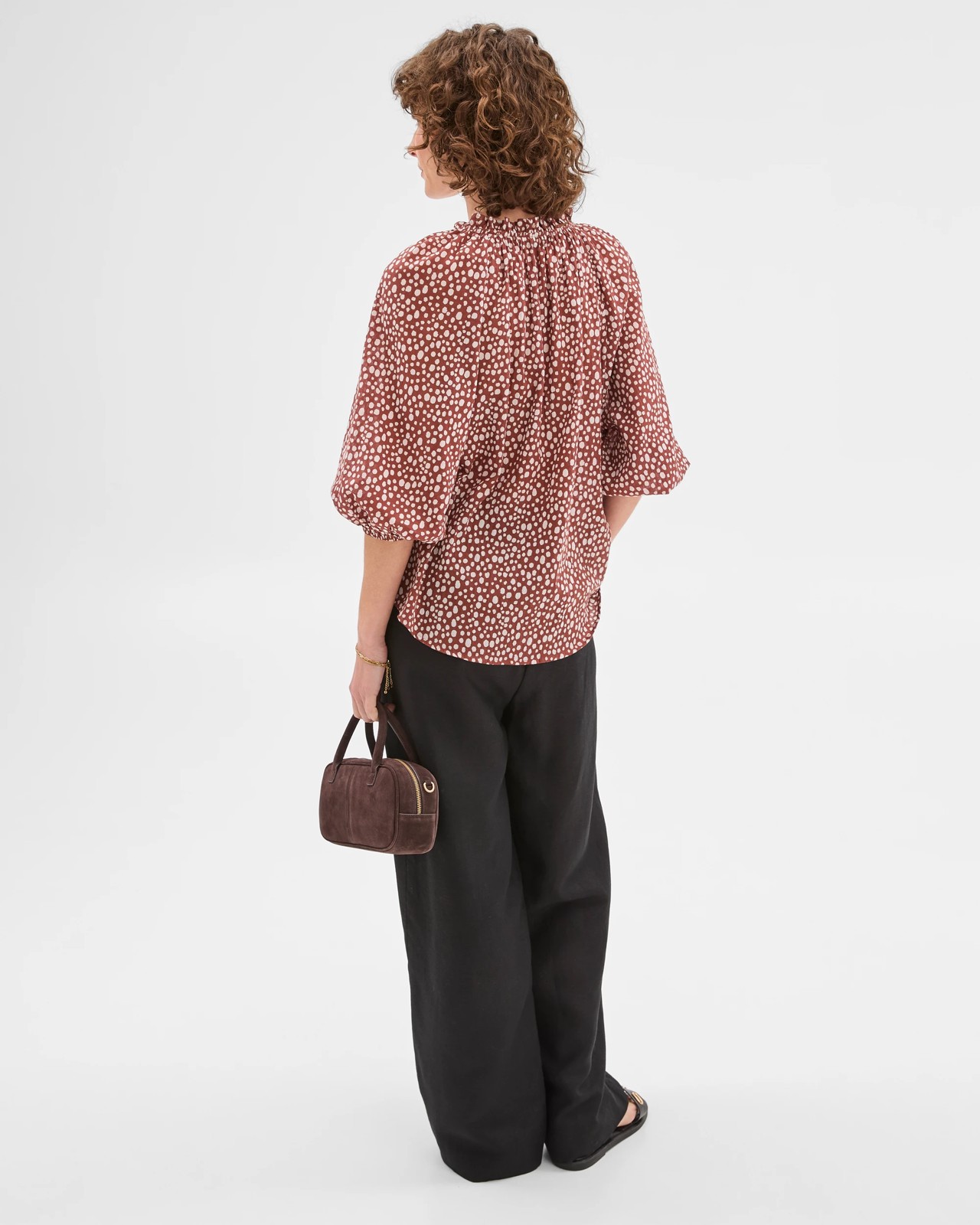 225_71479392_4+225T7147