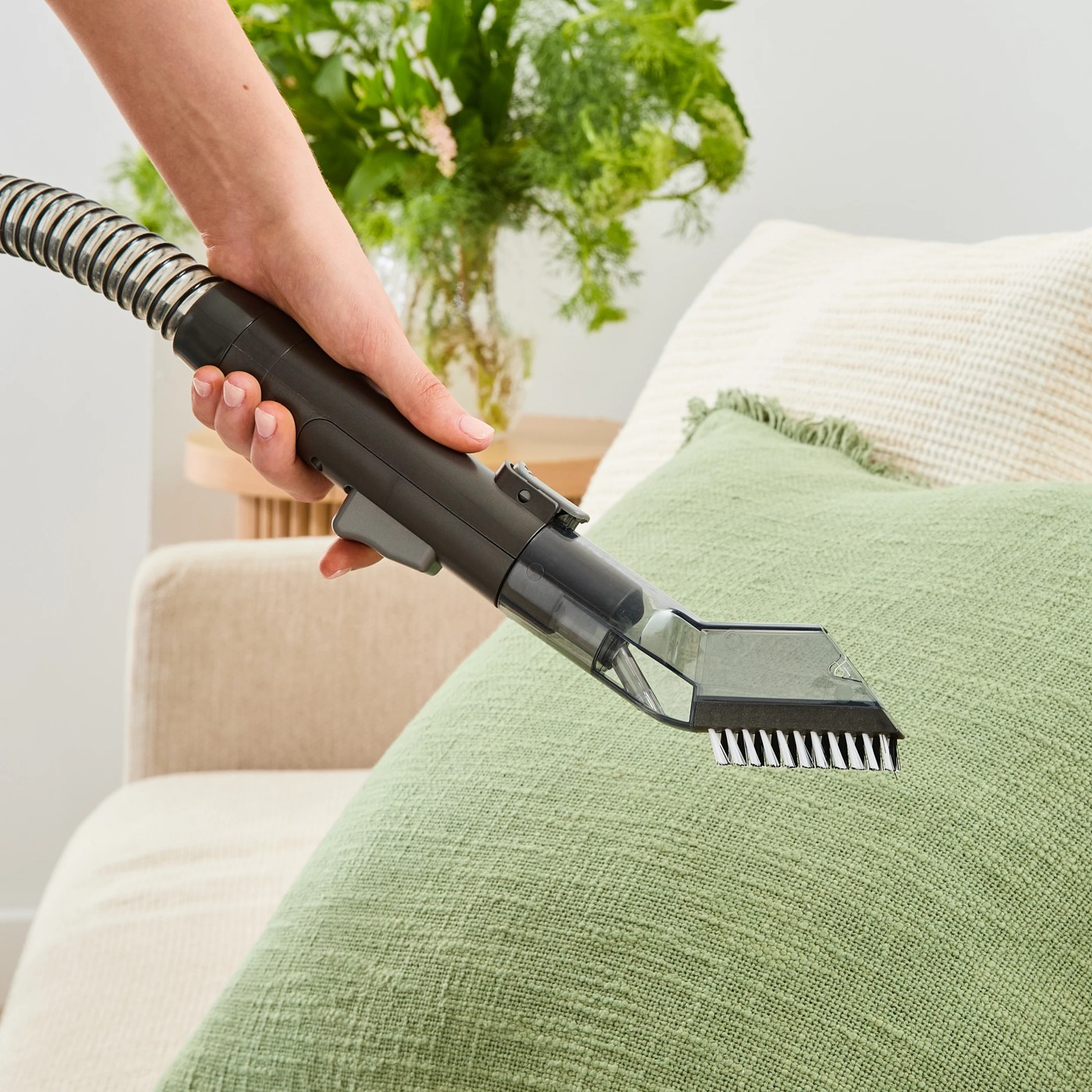 Anko Multi-Purpose Spot Cleaner with Steam 3 of 6