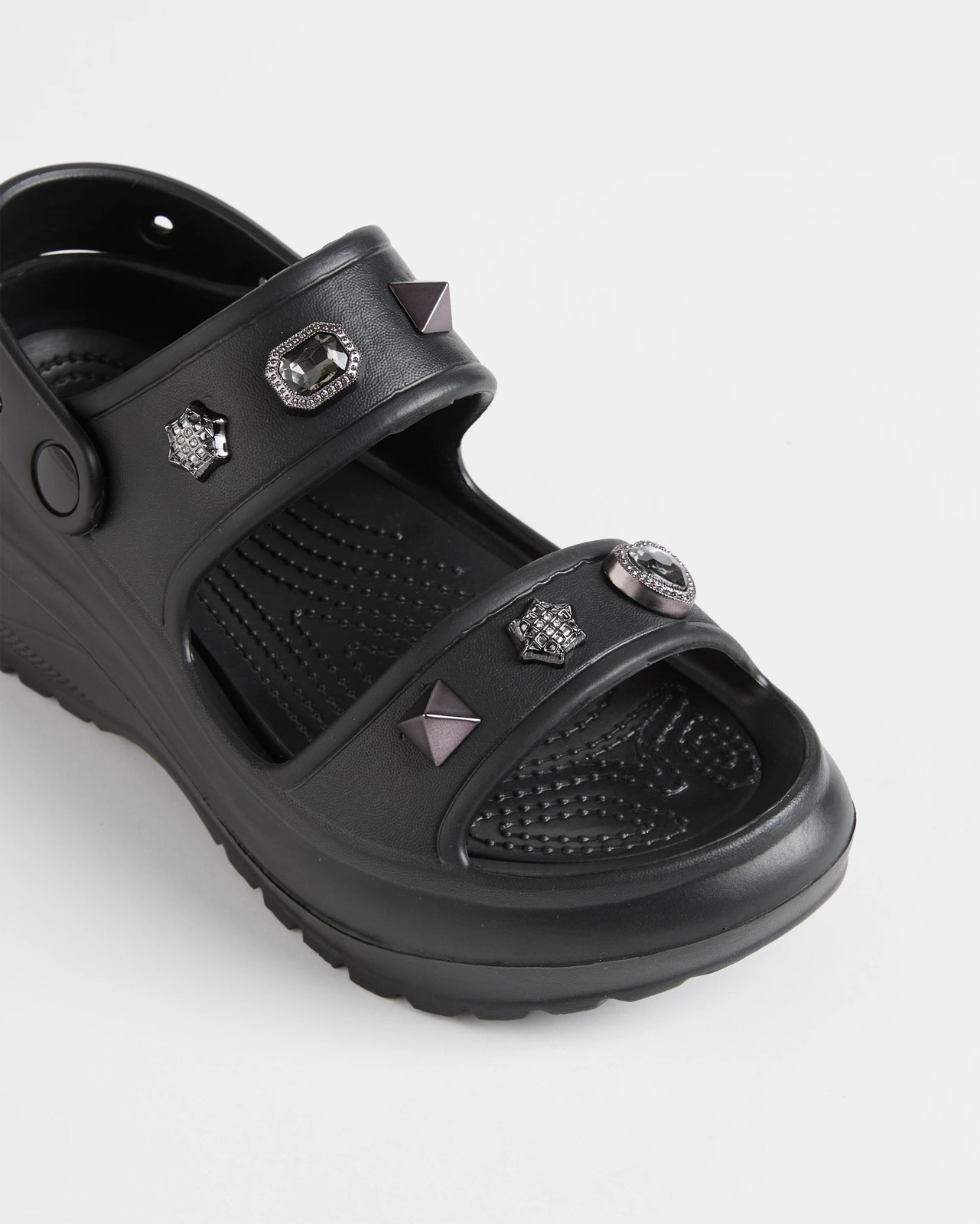 475_71261157_2+475T7126