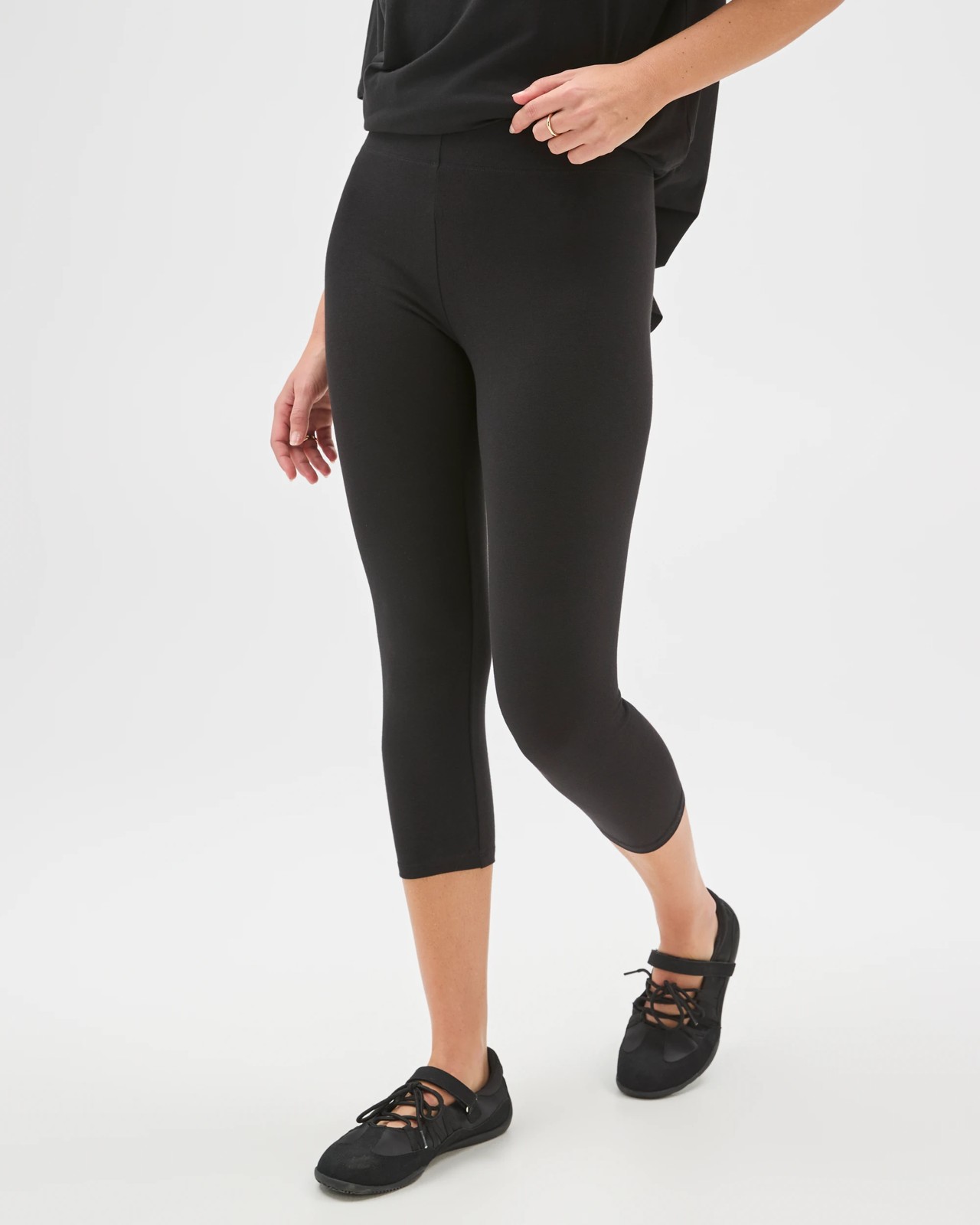 Active Australian Cotton 3/4 Length Stretch Leggings - Black 3 of 5