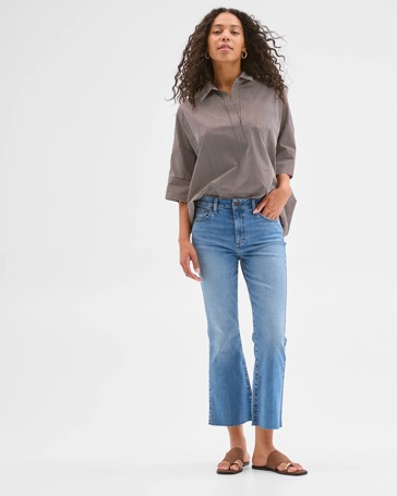 Mid Rise Crop Length Kick Flare Denim Jeans