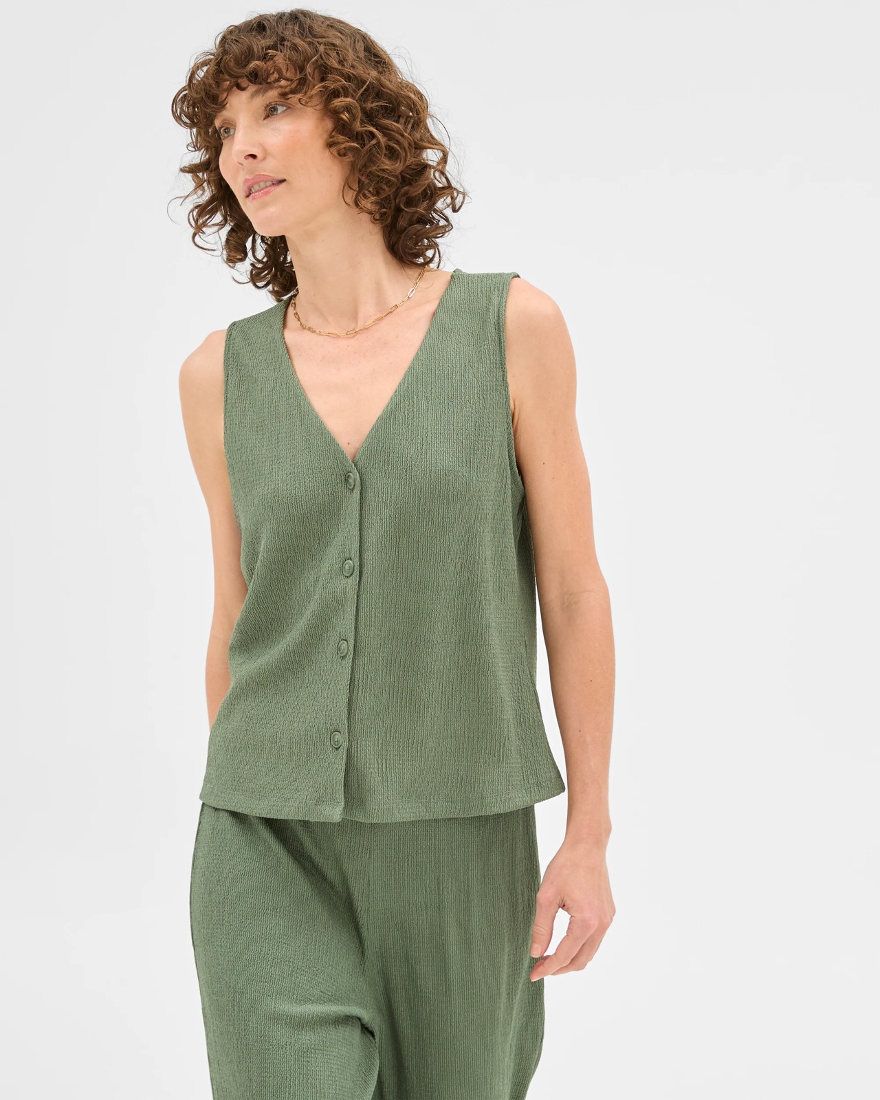 220_71679365_2+220T7167