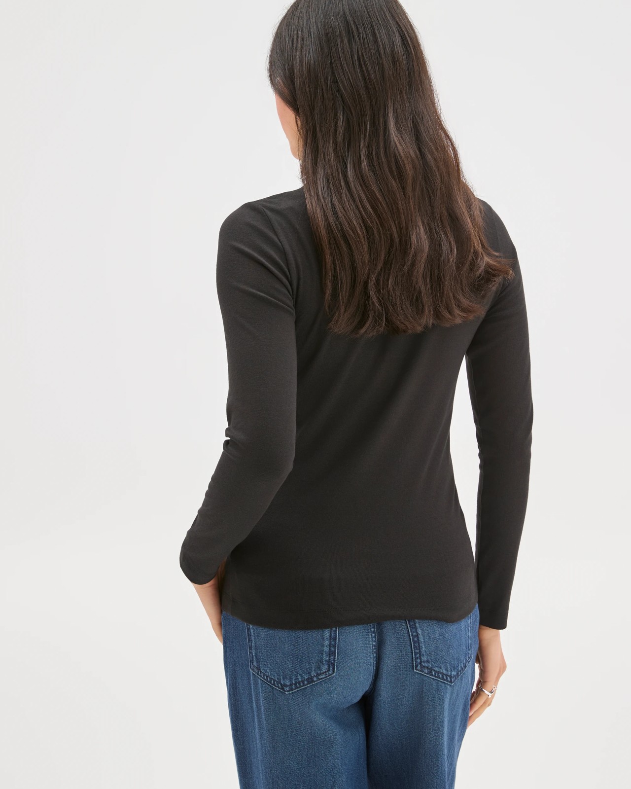 Soft Touch Long Sleeve T-Shirt - Black 4 of 5