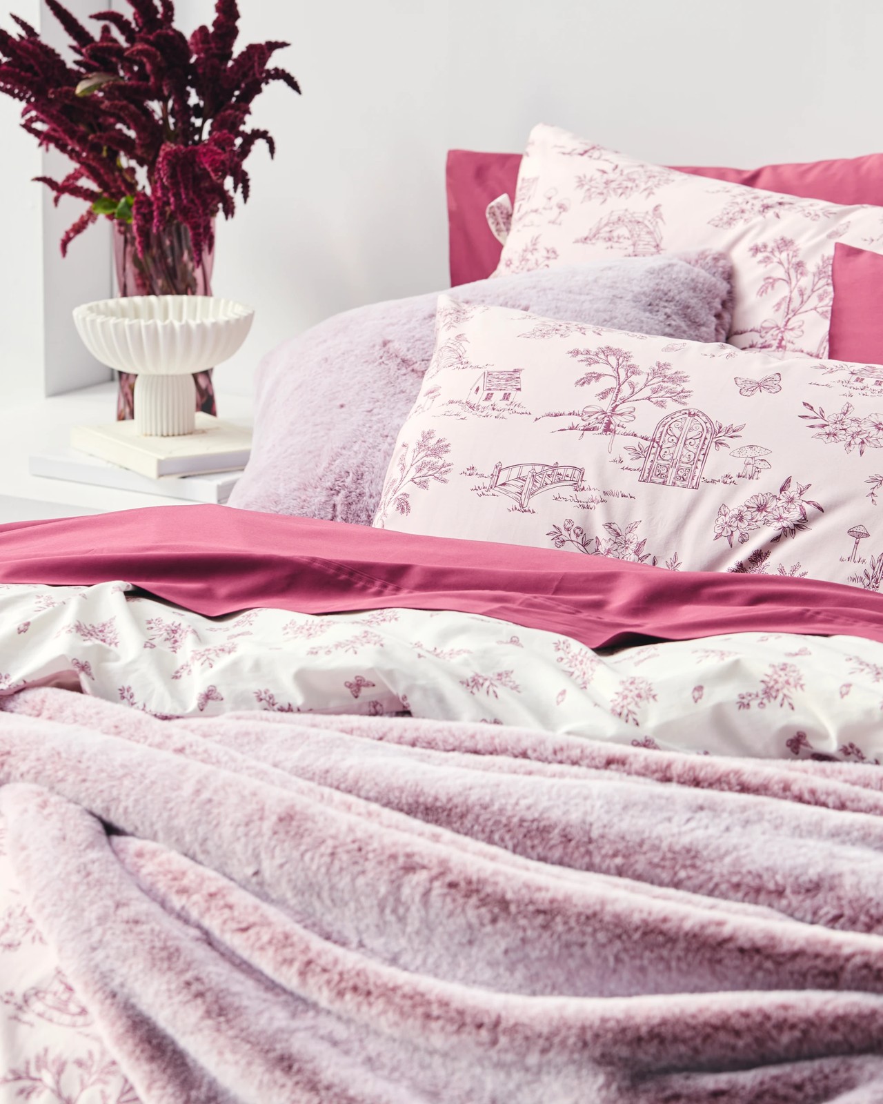 Holly Toile Australian Cotton Quilt Cover Set 3 of 5