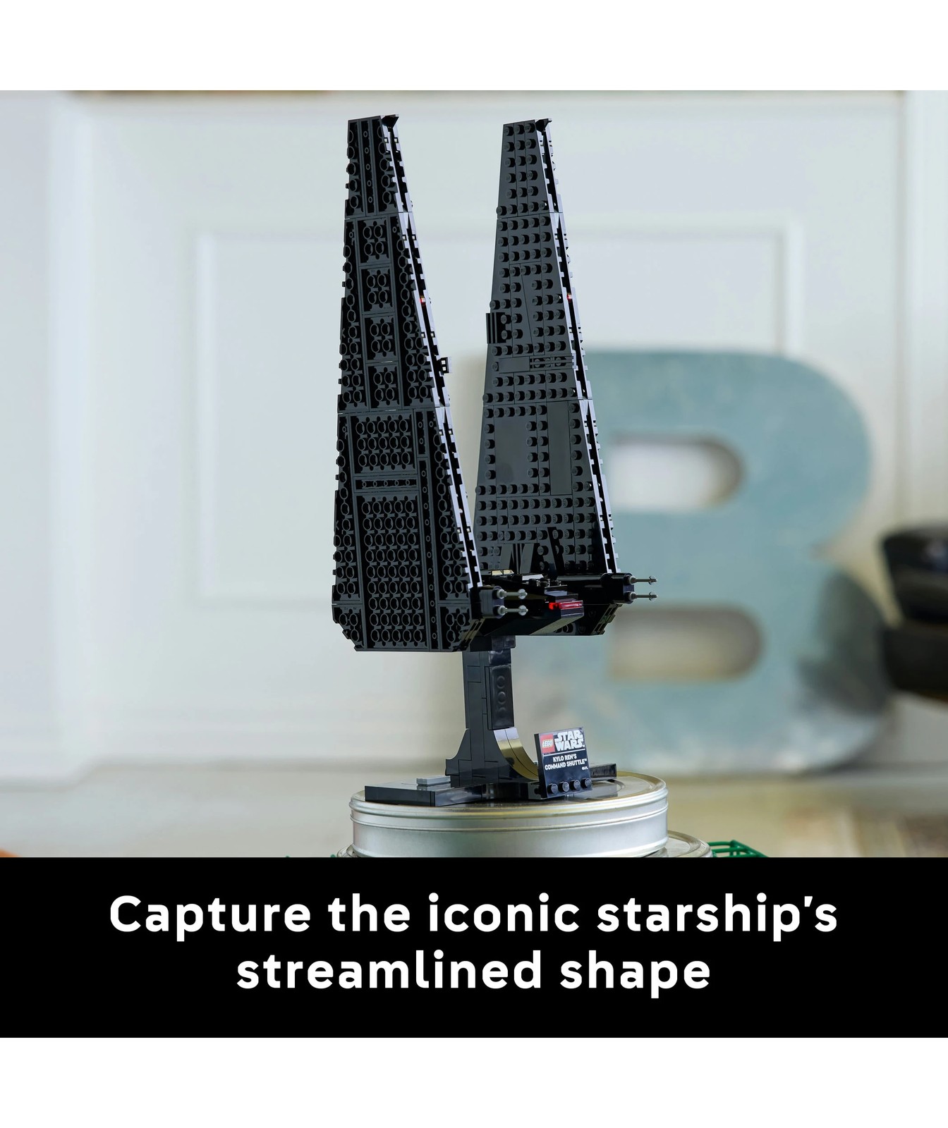 LEGO® Star Wars Kylo Ren's Command Shuttle 75406 4 of 6