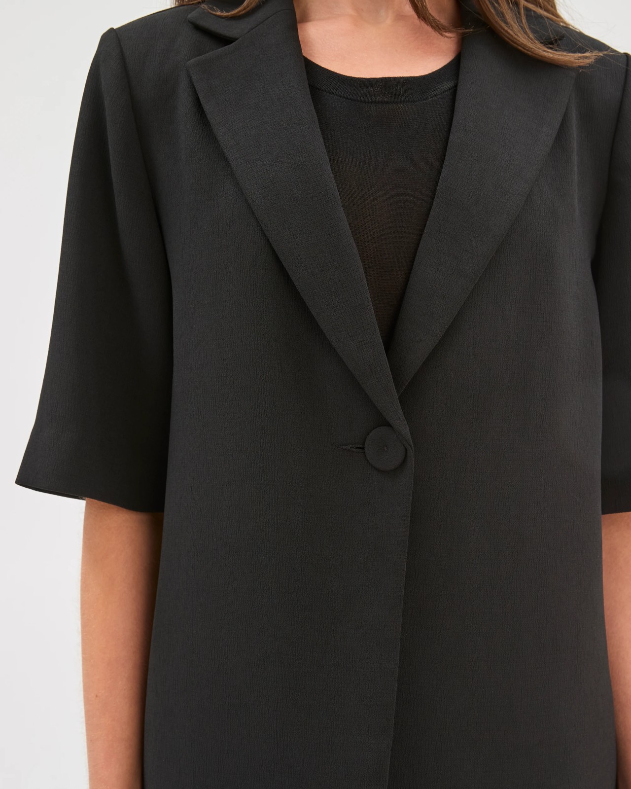 Petites Short Sleeve Crepe Tailored Blazer 3 of 5