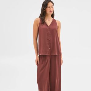 Sleeveless Vest Detail Top - Preview thumbnail 2