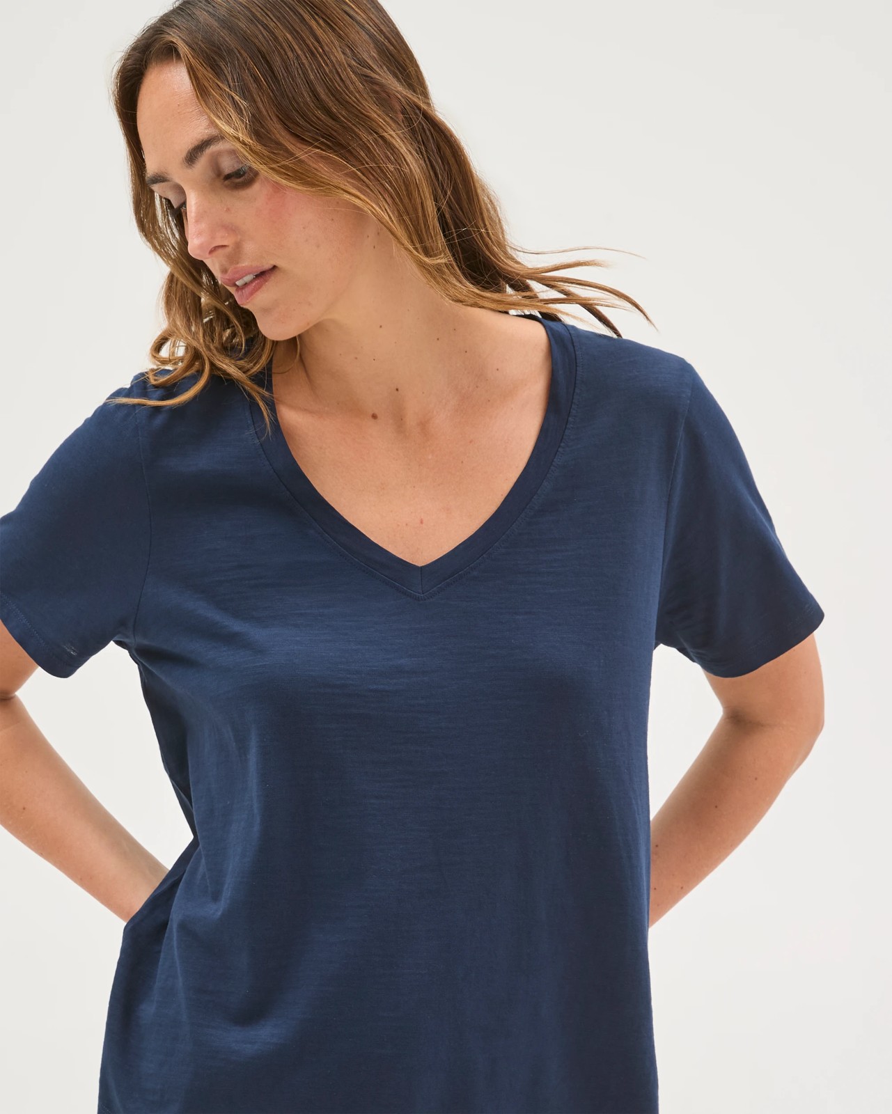 Australian Cotton Slub Relaxed V-Neck T-Shirt - Navy Blazer 4 of 6