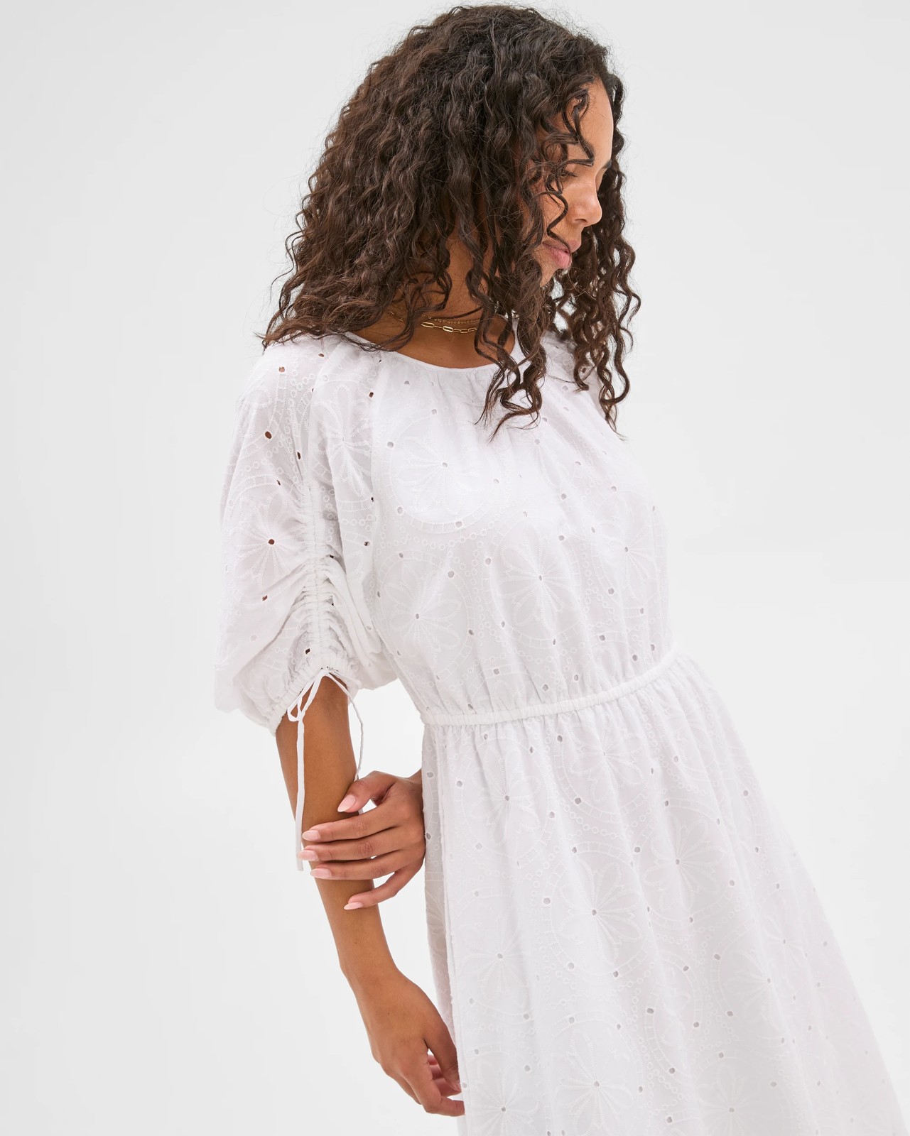 225_71989662_4+225T7198