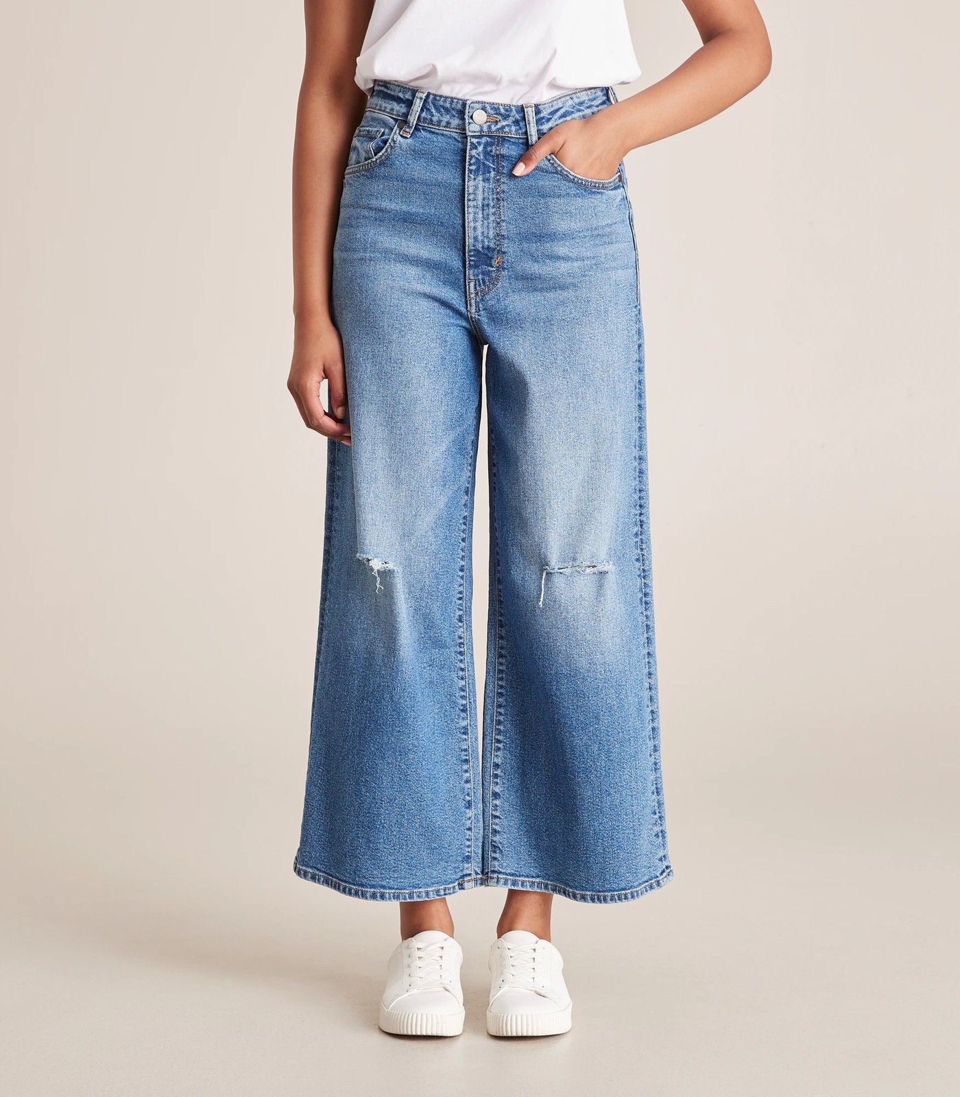 Wide leg hot sale jeans target