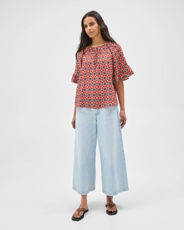 Short Frill Sleeve Blouse