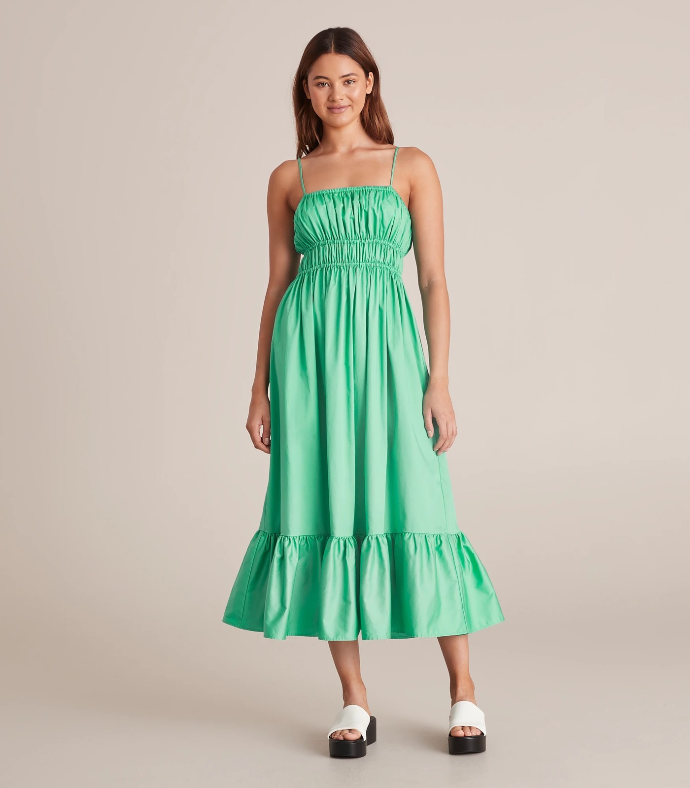 Green lily hot sale bridesmaid dress