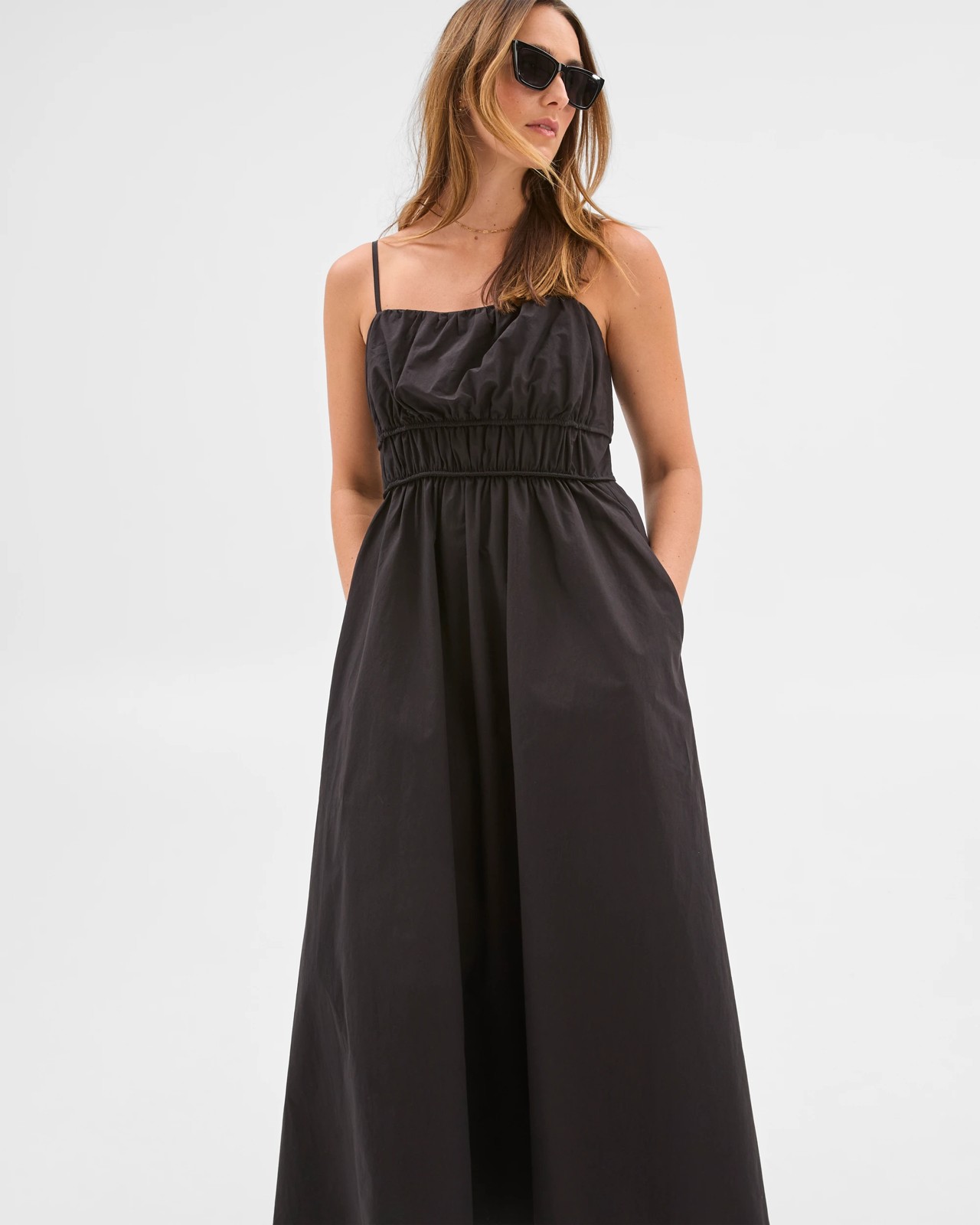 225_71828855_3+225T7182