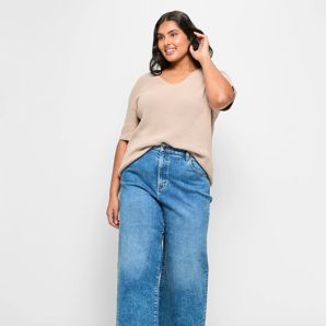 Plus Size Crop Length Wide Leg Denim Jeans