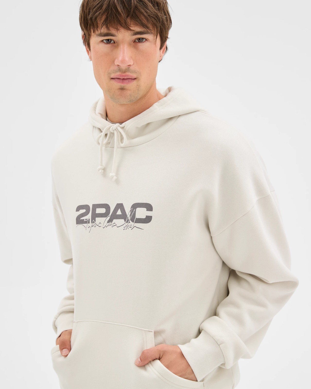 Tupac Heavyweight Graphic Hoodie 3 of 6