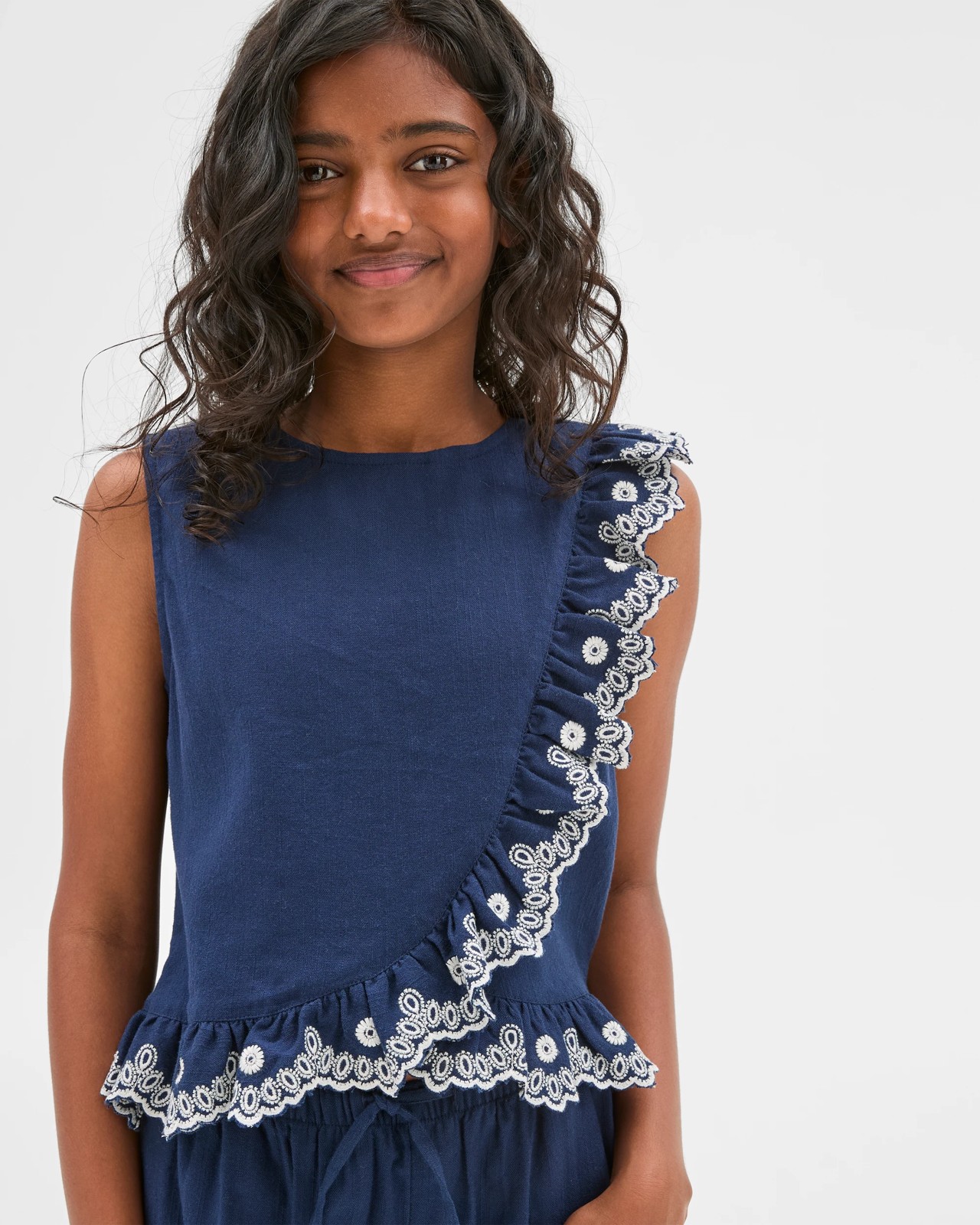 320_71835525_3+320T7183