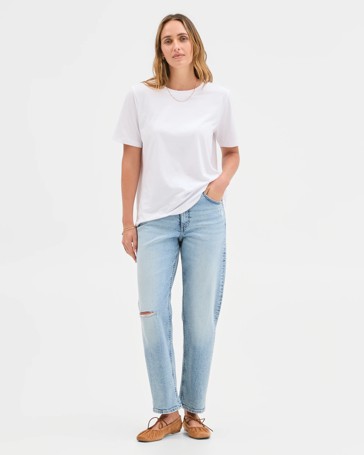 Denim Mid Rise Courtney Girlfriend Jeans
