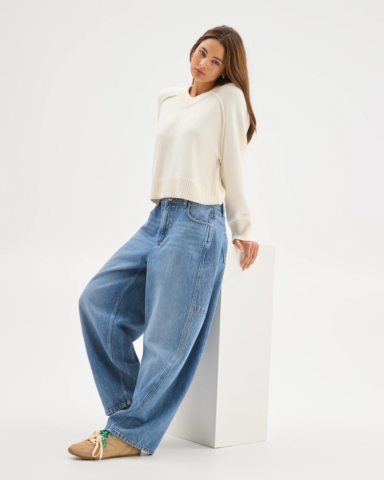 Lily Loves Australian Cotton Blend Horseshoe Leg Denim Jeans 2 of 6