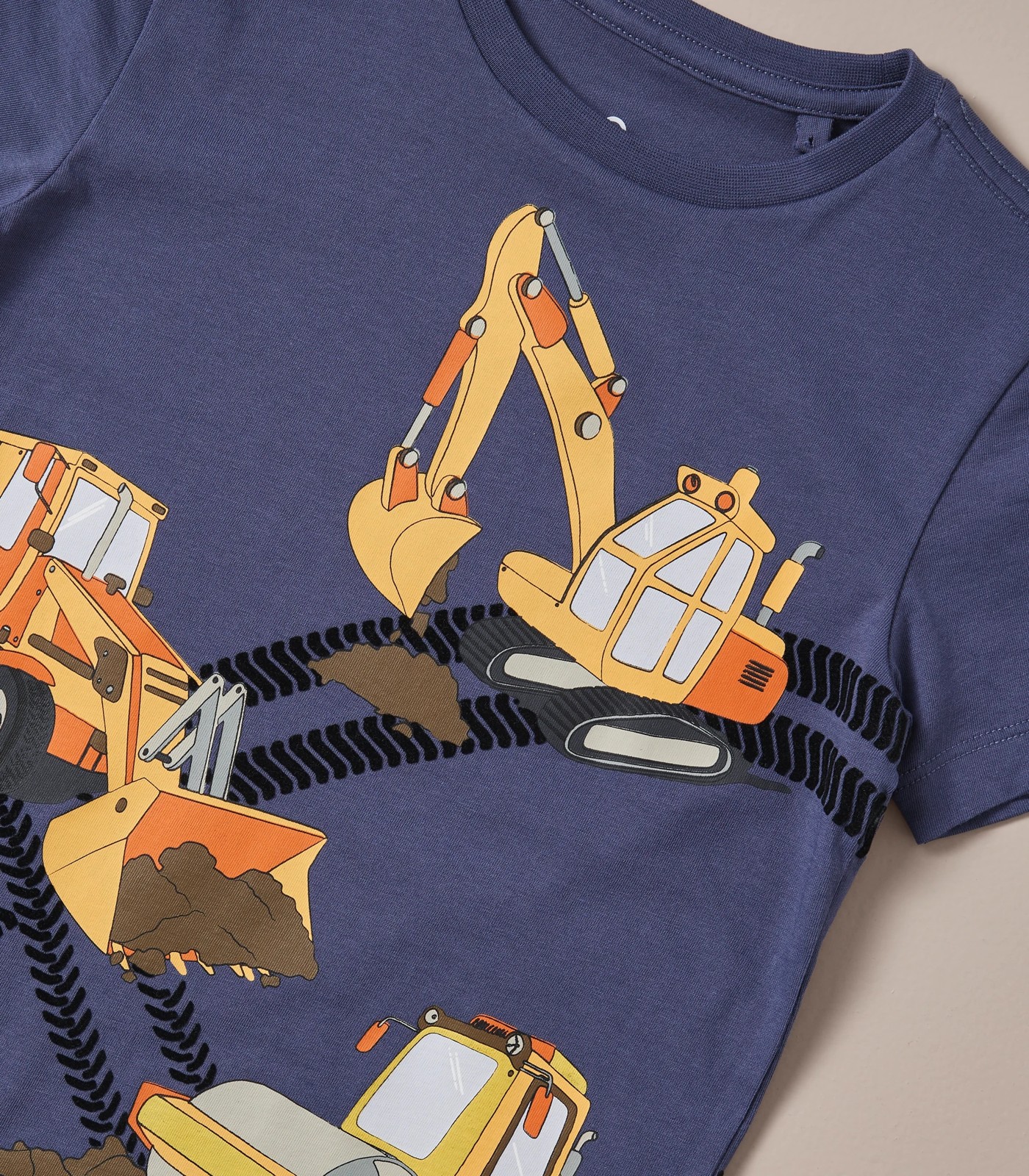 67081974_3+21A0DF_350