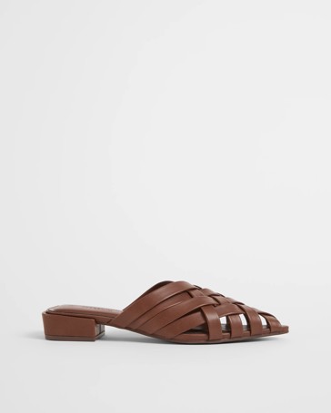 Pointed Weaved Flat Shoes - Pia