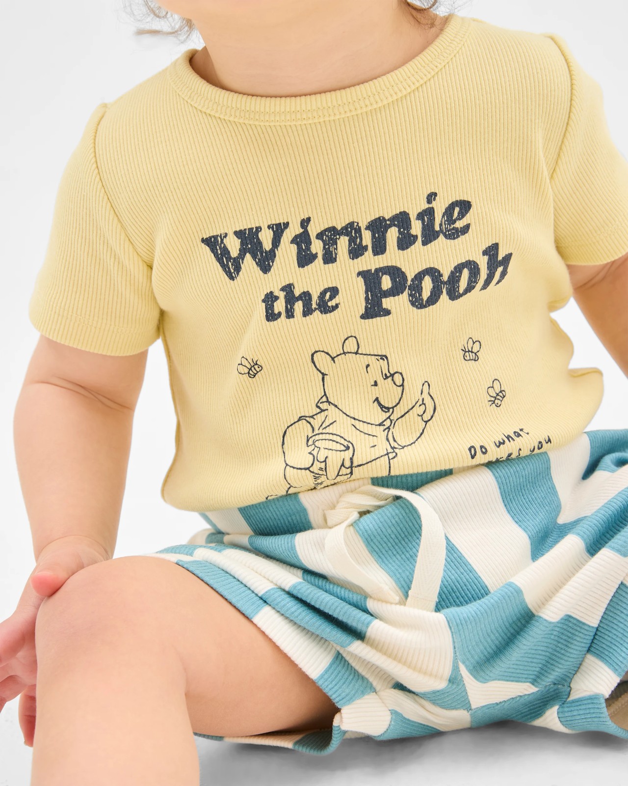Licensed Disney Baby Organic Cotton Bodysuit & Shorts Set - Winnie the Pooh Green 3 of 6