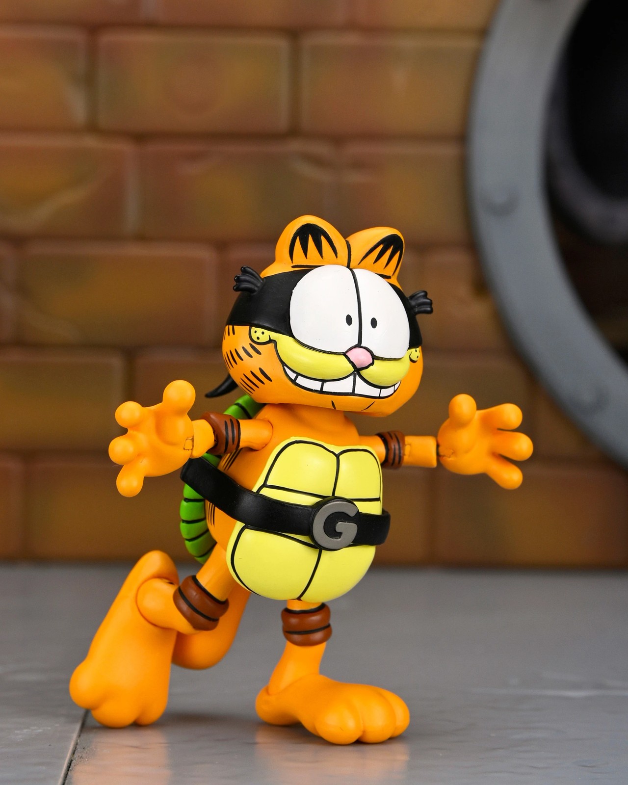 NECA TMNT x Garfield 7-Inch Action Figures 3 of 6