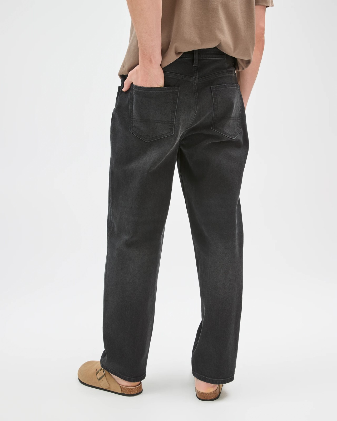 Relaxed Straight Fit Denim Jeans 5 of 6