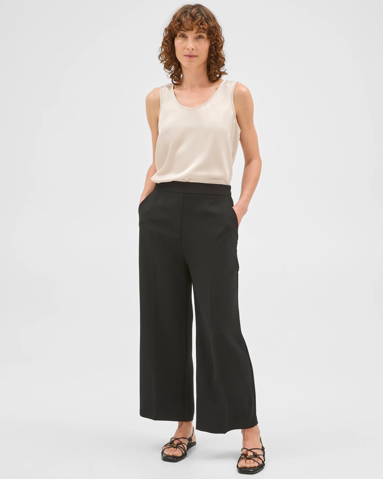 Preview Crepe Tailoring Cropped Culotte Pants - Black 6 of 6