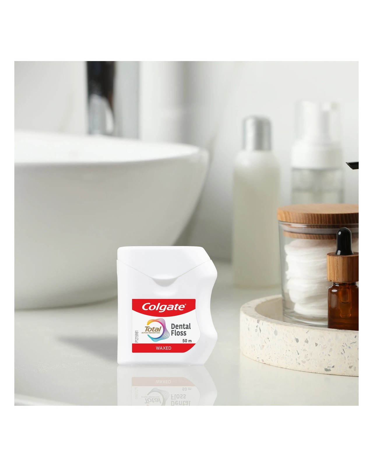 Colgate Total Waxed Dental Floss 50m 4 of 5
