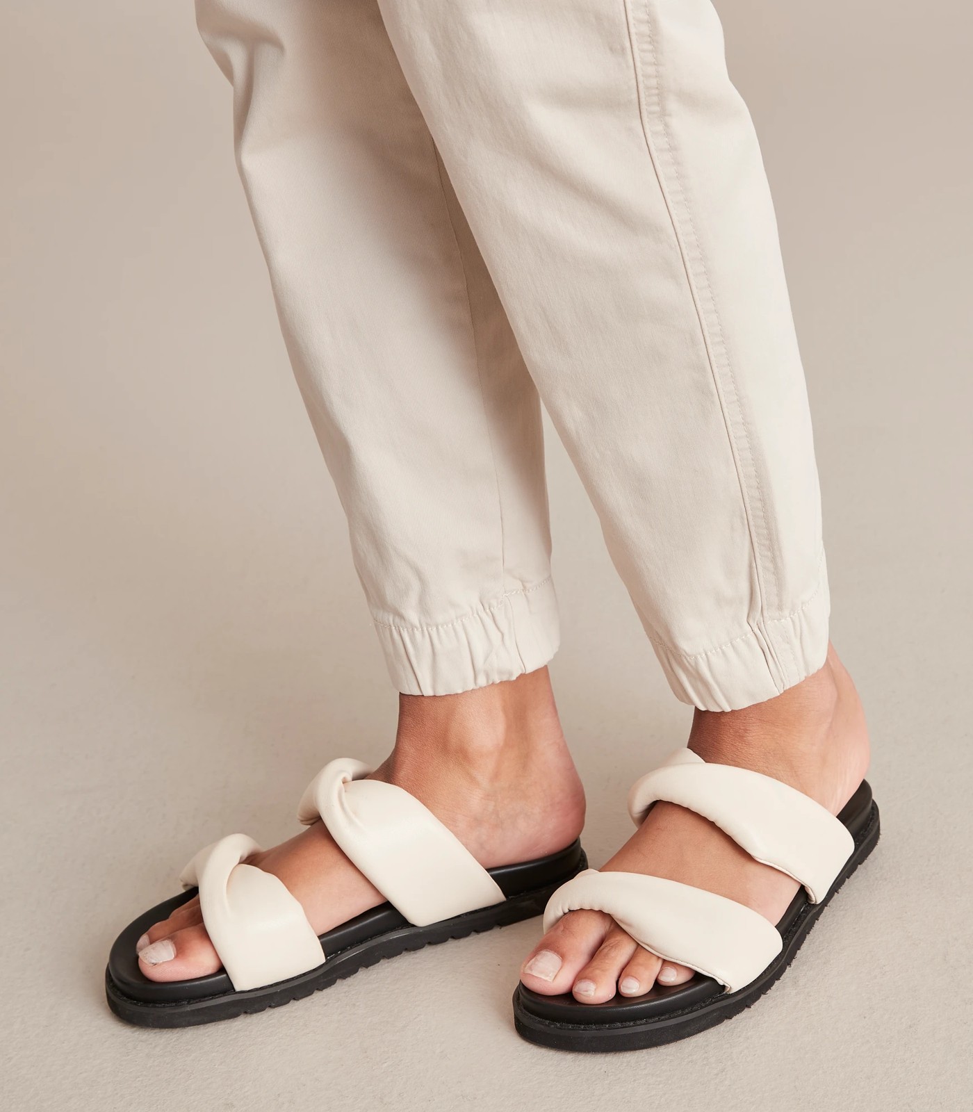 Utility Stretch Cargo Pants  5 of 6