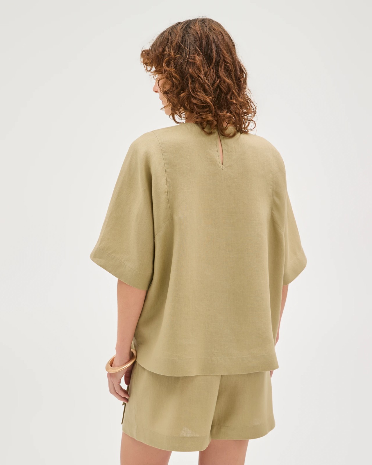 European Linen Boxy Seamed T-Shirt  - Crushed Leaf 5 of 6