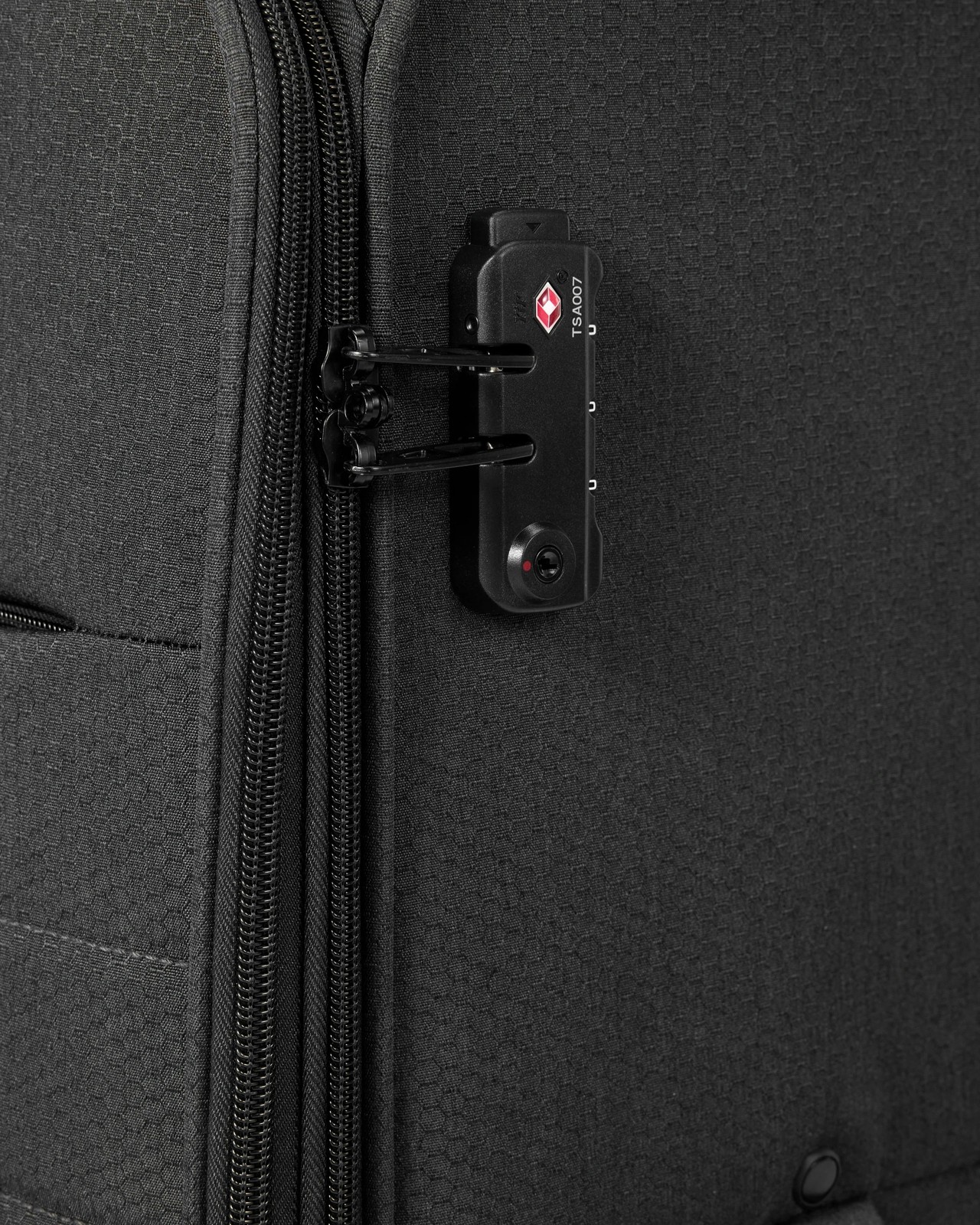 Anko 71cm 8 Wheels Lightweight Quilted Soft Case - Charcoal 6 of 6