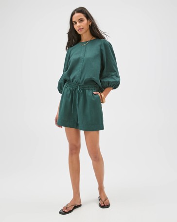 European Linen Pull On Shorts