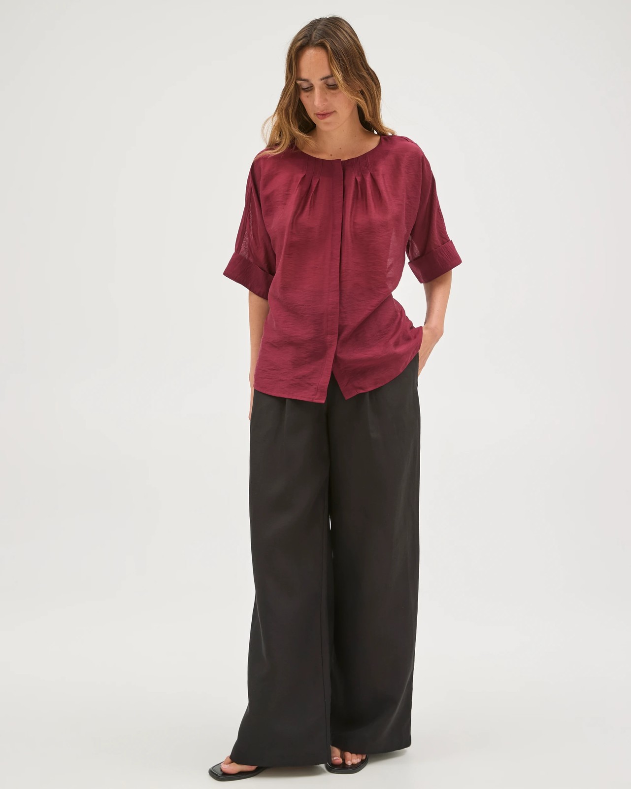 Preview Volume Tie Waist Blouse - Sangria 2 of 5