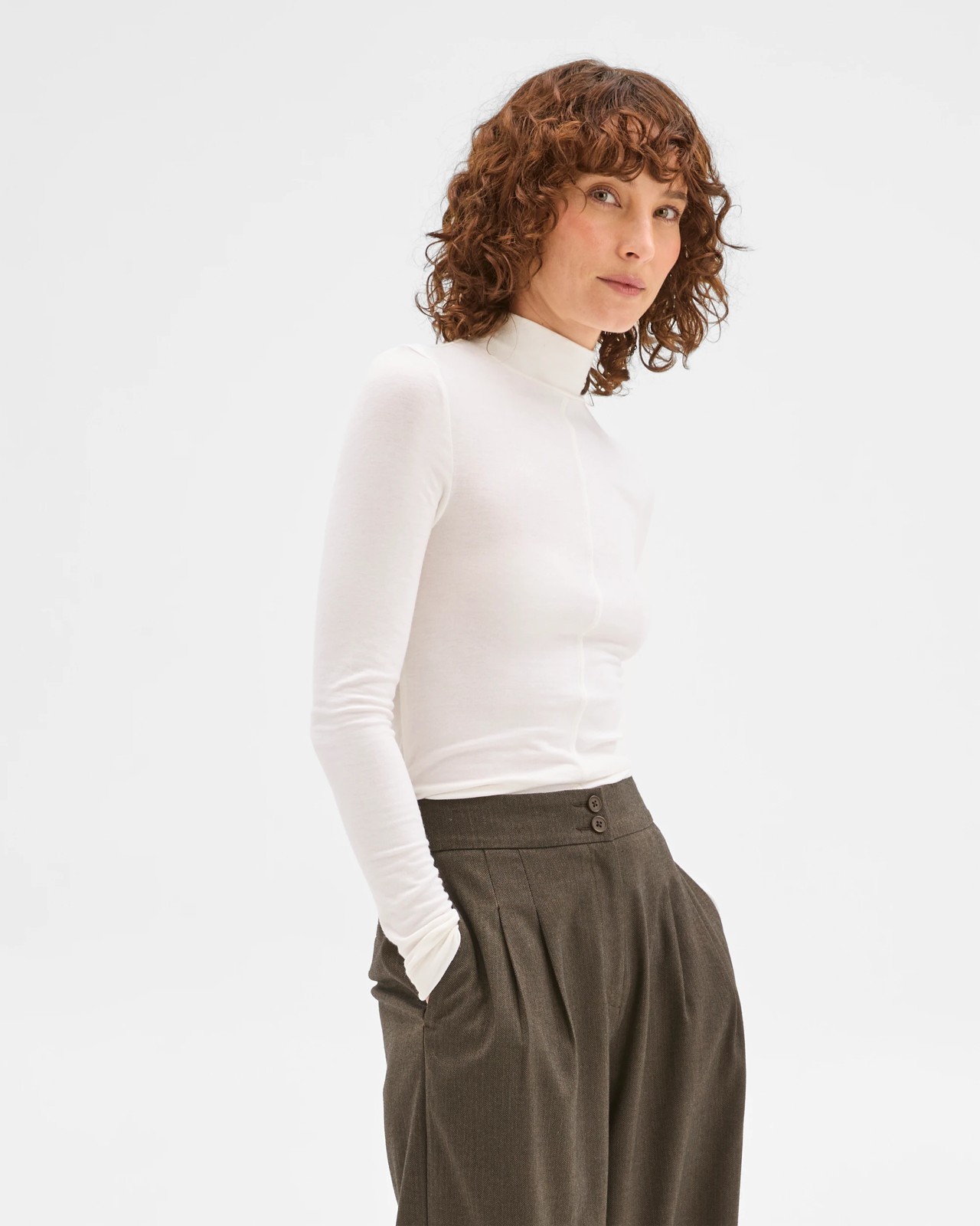 Preview Long Sleeve Luxe Layering Knit Skivvy Top - White 3 of 6