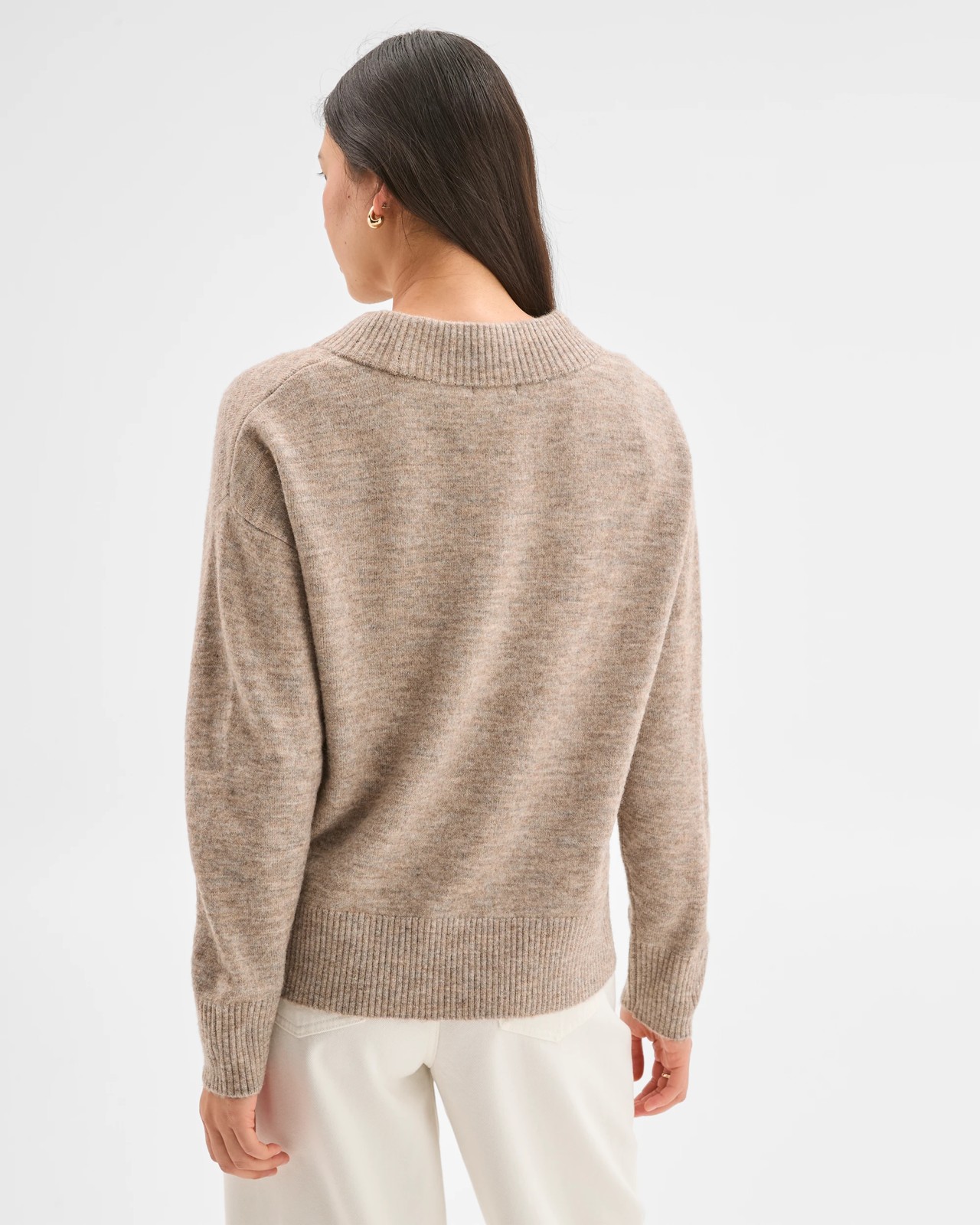 Lightweight Lofty V-Neck Sweater - Taupe Marle 5 of 5