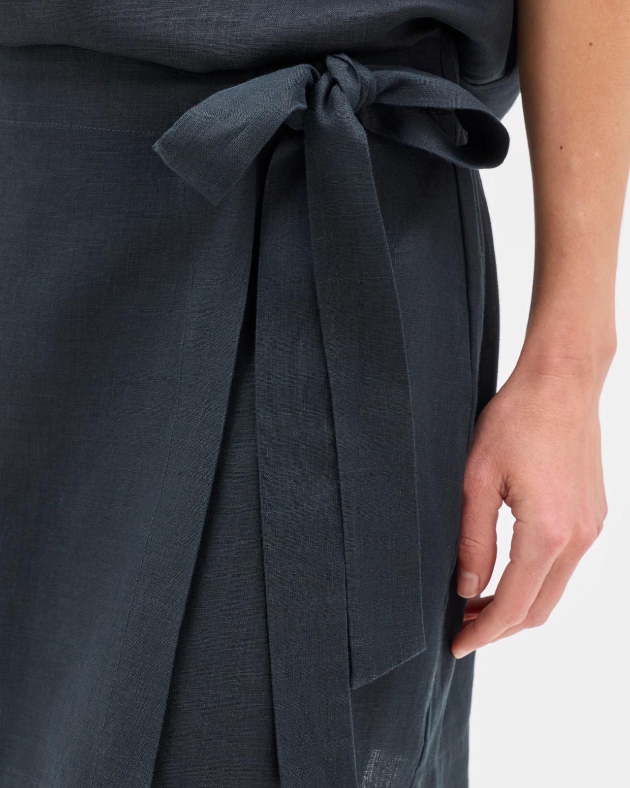 European Linen Mini Skort - Black 4 of 6