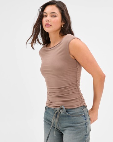 Drape 90's T-Shirt - Lily Loves