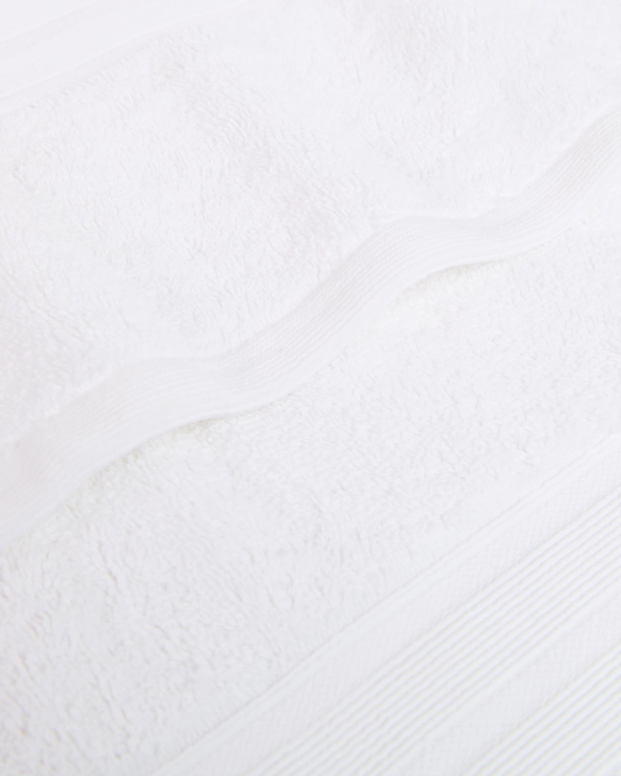 590_71696119_2+590T7169