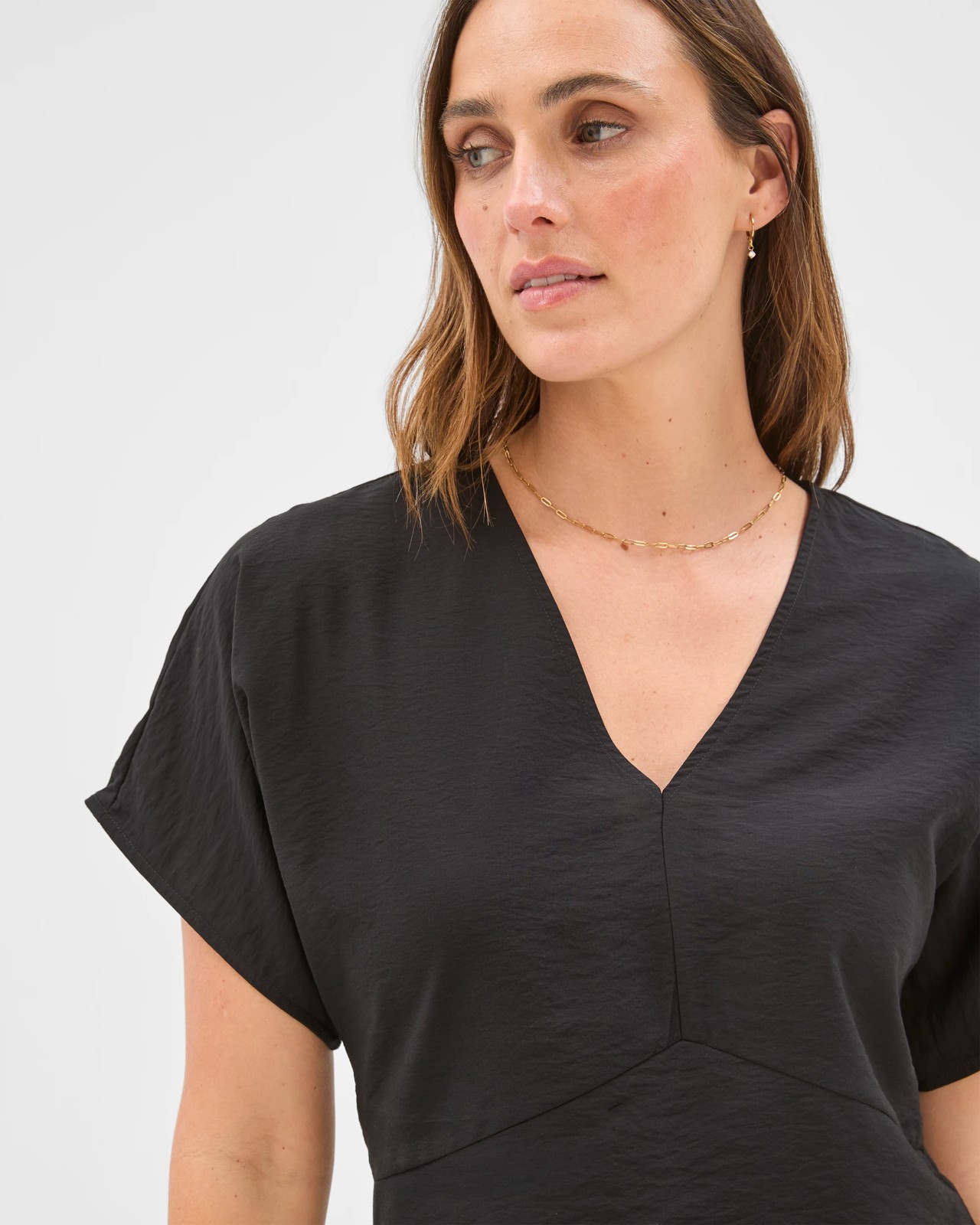 Preview Phoebe V Neck Shell Top - Black 5 of 5