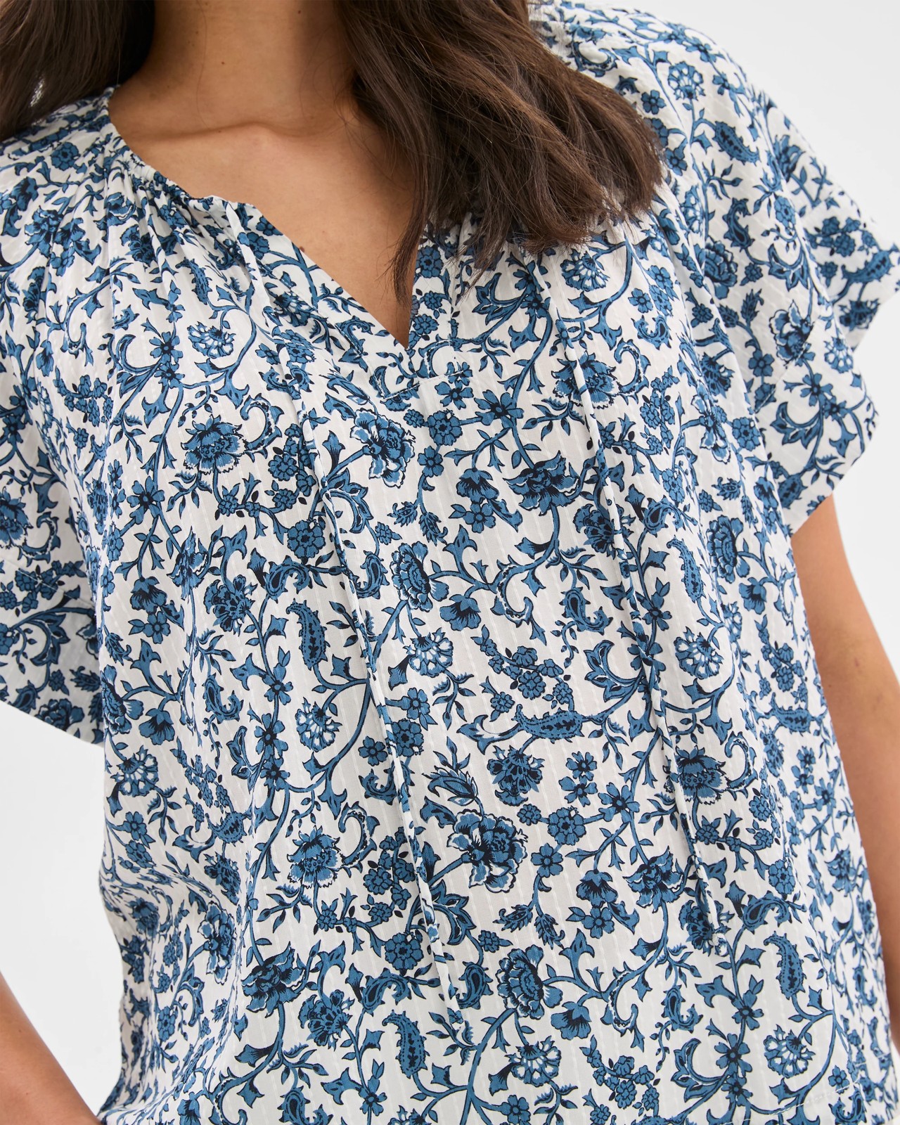 225_71733609_5+225T7173