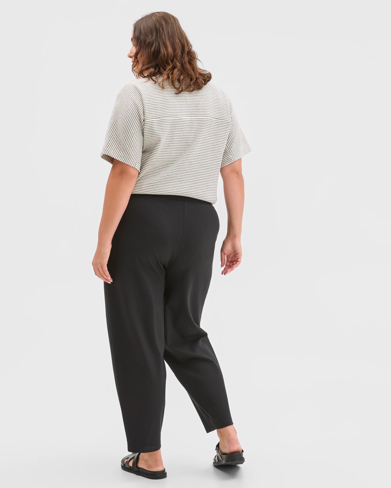 Plus Size Ponte Ankle Length Barrel Leg Pants 4 of 6