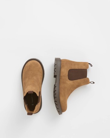 Elastic Chelsea Boot